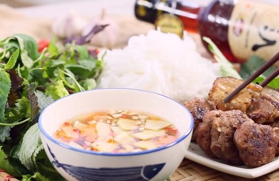 cach lam bun cha bang noi chien khong dau 1